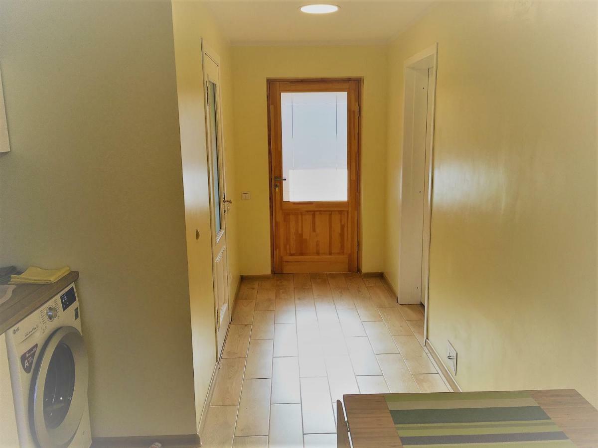 Excelent Apartment With Garden And Free Parking Riga Exterior foto